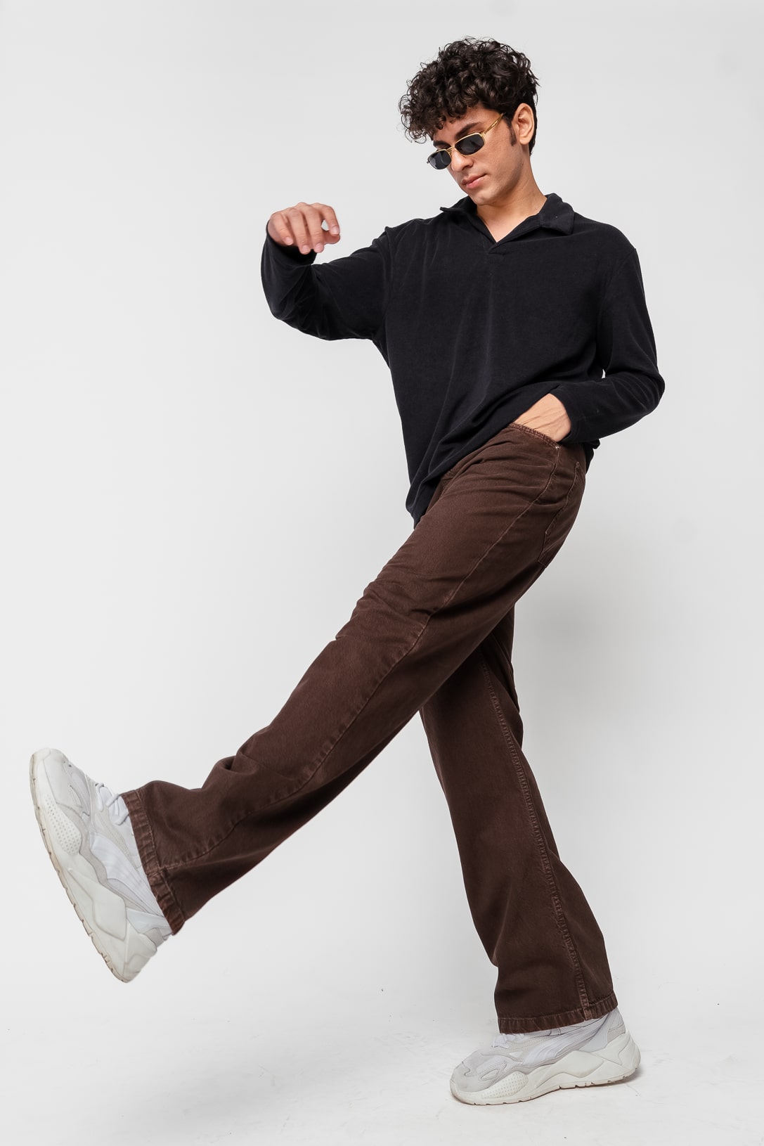 FreakinsMenswear-01795-min.jpg Dark Brown Solid Everyday Wear Straight-Fit Denim Jeans - Image 1